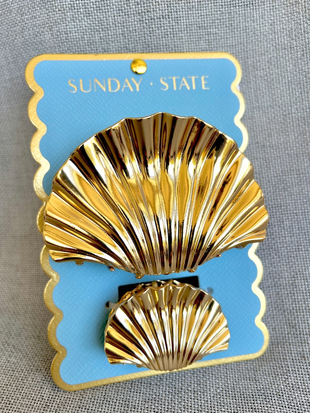 Sunday State Gold Shell Metal Hair Claw Jaw clip set of 2 NWT